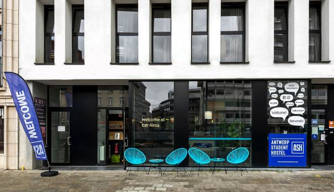Best Party Hostel in Antwerpen | Party Hostel in Belgium