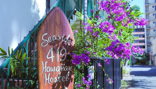Best Party Hostel in Honolulu | Party Hostel in Hawaii