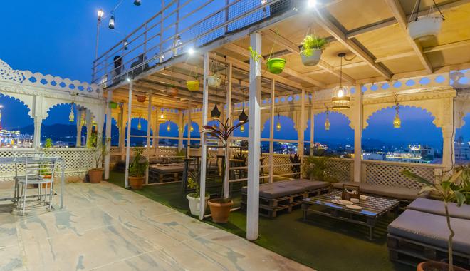 Best Party Hostel in Udaipur | Party Hostel in India