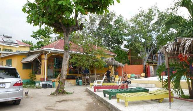 Best Party Hostel in Kingston | Party Hostel in Jamaica