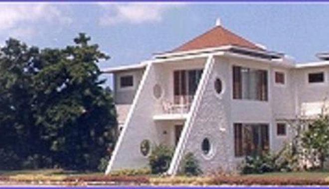 Best Party Hostel in Negril | Party Hostel in Jamaica