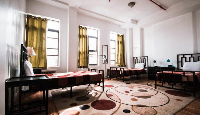 Best Party Hostel in Brooklyn | Party Hostel in New York